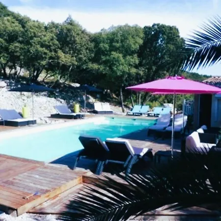 Alojamento de Acomodação e Pequeno-almoço Au Gre Du Sud 3*