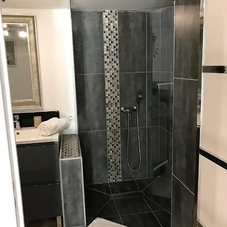 Alojamento de Acomodação e Pequeno-almoço Au Gre Du Sud