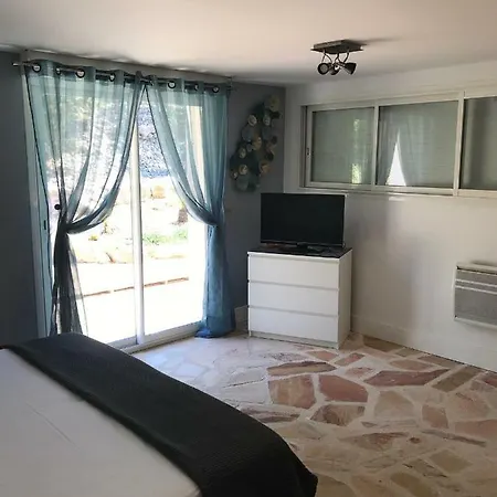 Au Gre Du Sud Alojamento de Acomodação e Pequeno-almoço Puéchabon